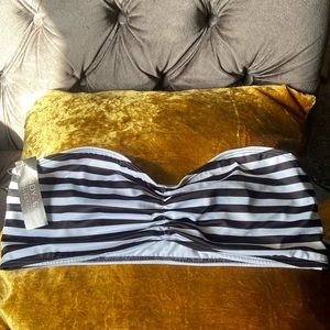 Yandy- NWT Black and White Bandeau Bikini Top